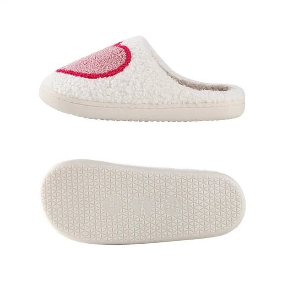 2/$30 NEW Pink Heart Slippers - Picture 7 of 11